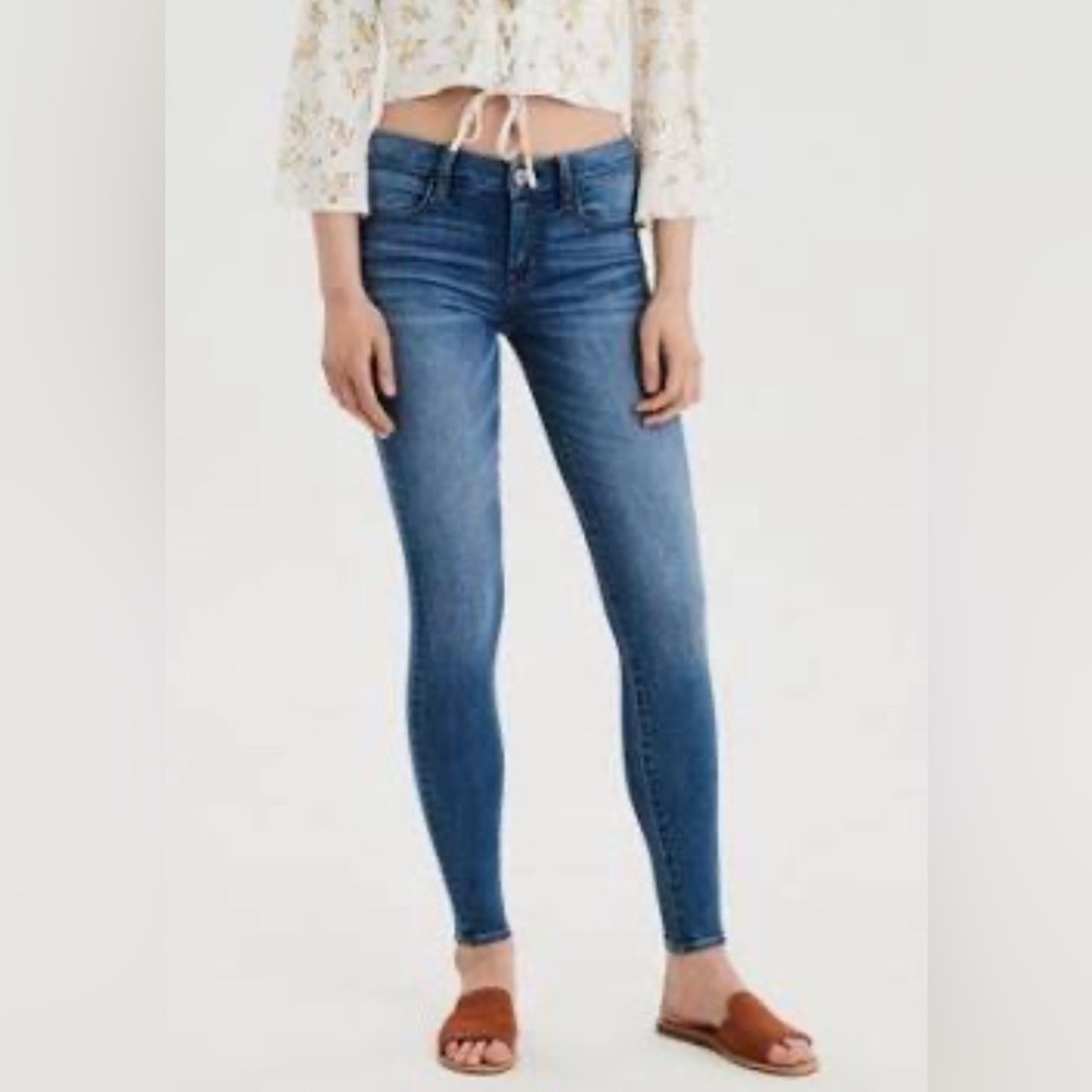 American Eagle Outfitters Next Level Stretch Jegging Size 2